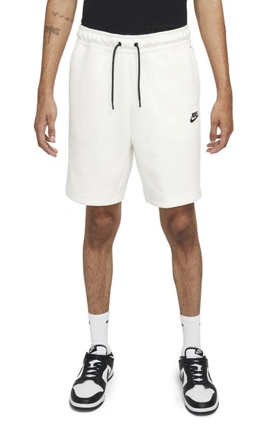 Nike Sportswear Tech Fleece Shorts In Sail/black