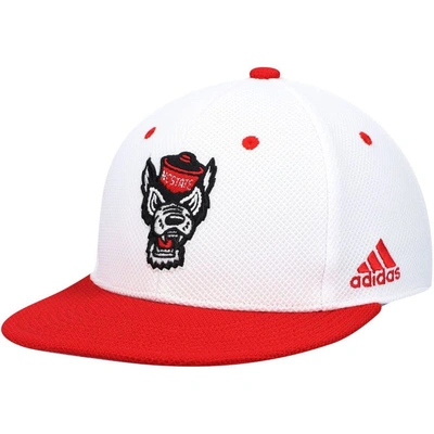 Adidas Originals Adidas White Nc State Wolfpack On-field Baseball Fitted Hat In White,red