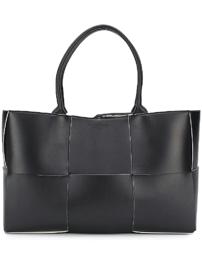 Bottega Veneta Medium Arco Leather Tote Bag In Black-silver