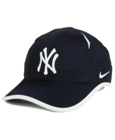 Nike New York Yankees Dri-fit Featherlight Adjustable Cap In Navy