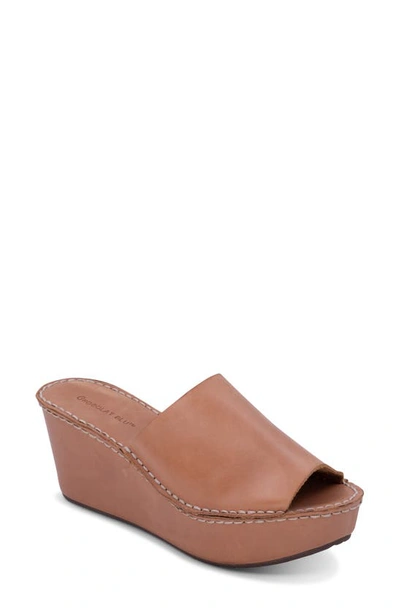 Chocolat Blu Westbrook Platform Slide Sandal In Camel Leather