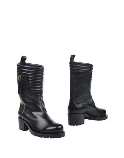 A.w.a.k.e. Ankle Boots In Black