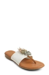 Andre Assous Novalee Womens Metallic Fringe Pom Thong Sandals In White/metal