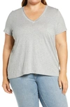 Caslon Short Sleeve V-neck T-shirt In Grey Heather