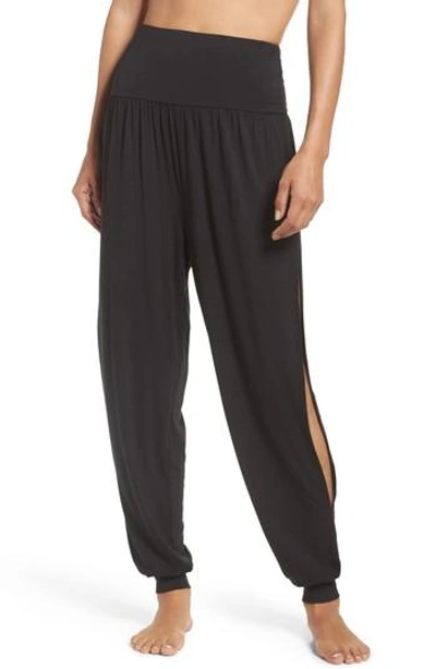 Alo Yoga Intention Split Side Pants In Black