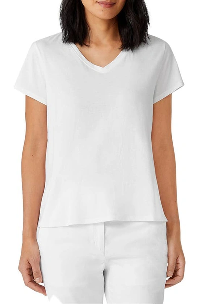 Eileen Fisher Organic Cotton V-neck T-shirt In White