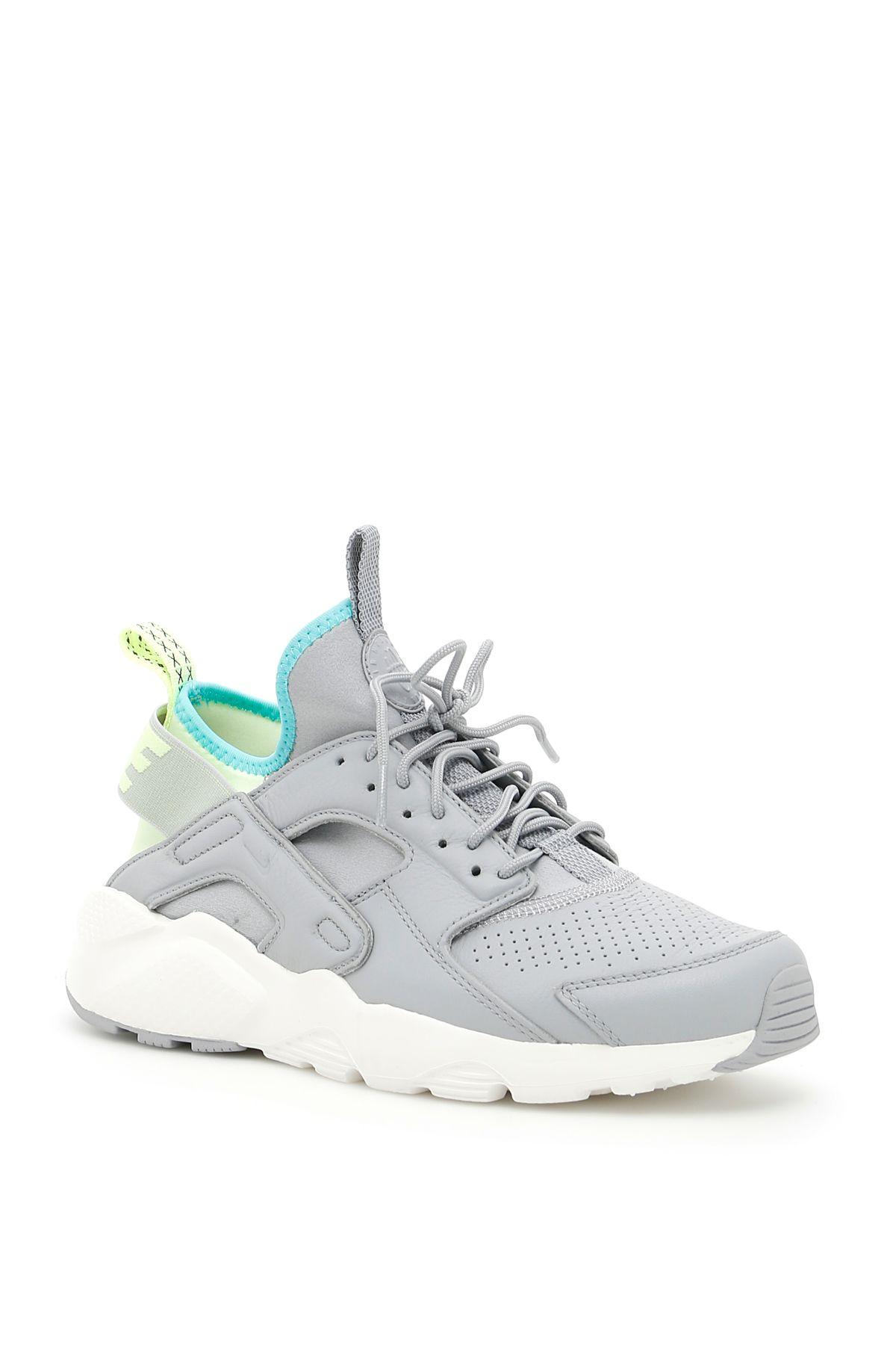 air huarache grigio Nike Huarache Run Ultra Se Sneakers In Wolf Grey Wolf Grey Barely