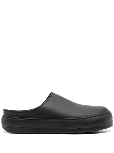 Sunnei Dreamy Chunky Leather Mules In Black