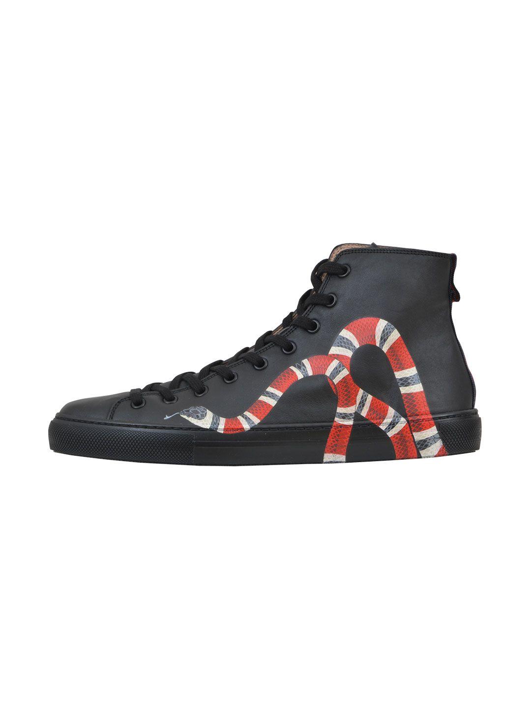 Gucci Kingsnake Sneaker In Black | ModeSens