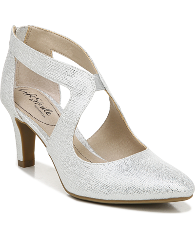 Lifestride Giovanna 2 Pump In Light Gold Faux Leather