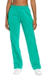 Alo Yoga Accolade Straight Leg Sweatpants In Green Emerald