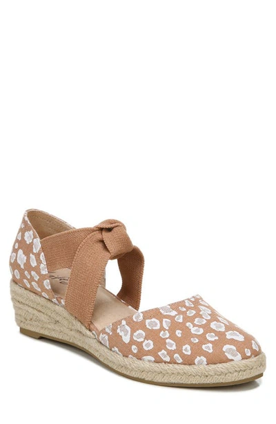 Lifestride Kascade Wedge Espadrille Sandal In Tan Fabric