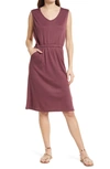 Splendid Hazel Elasticized Knee-length Dress In Currant