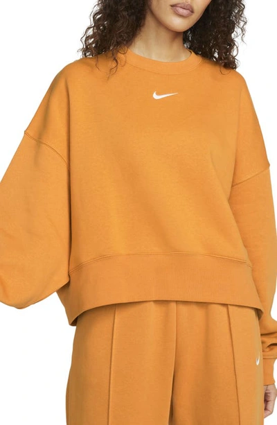 Nike Sportswear Essential Oversize Sweatshirt In Light Curry/ White