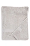Matouk Lotus Bath Towel In Smoke