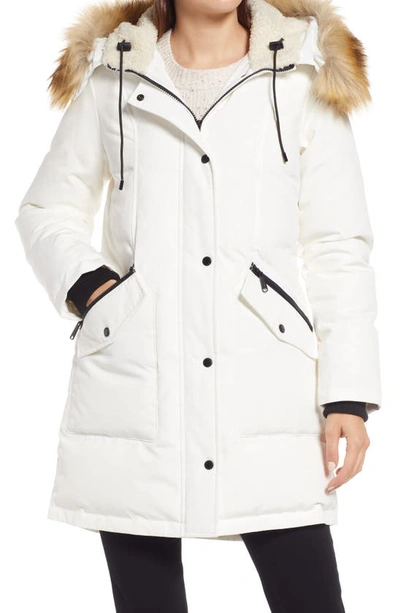 Sam Edelman Hooded Down & Feather Fill Parka With Faux Fur Trim In White