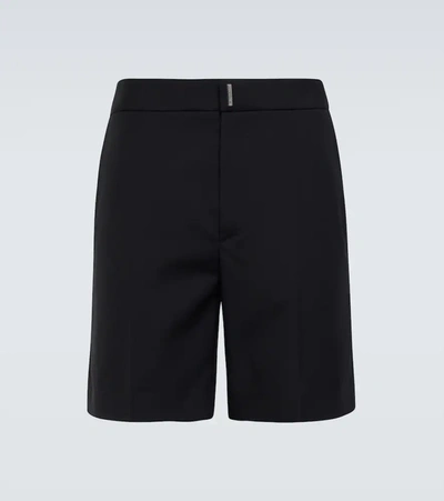 Givenchy Zippered Pockets Shorts In Black