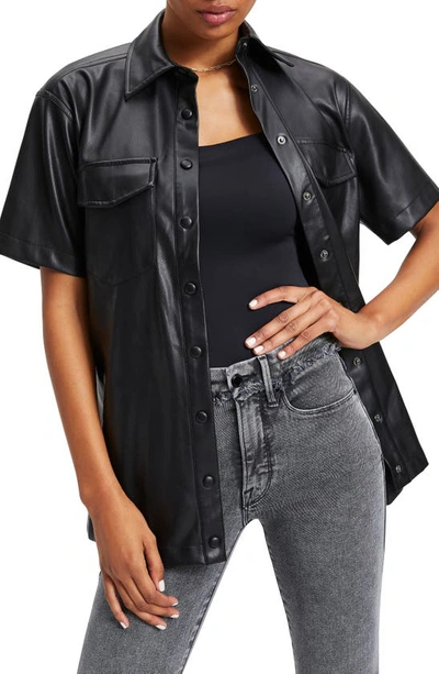 Good American Resort Faux Leather Short Sleeve Button-up Shirt In Black001