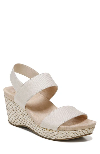 Lifestride Shoes Delta Wedge Sandal In Almond Milk Fabric