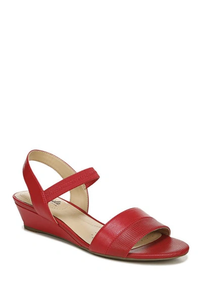 Lifestride Shoes Yuma Wedge Sandal In Fire Red