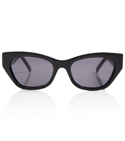 Givenchy 4g Sunglasses In Shiny Black / Smoke
