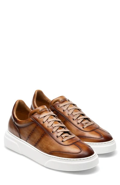 Magnanni Reina Ii Low Top Sneaker In Taupe
