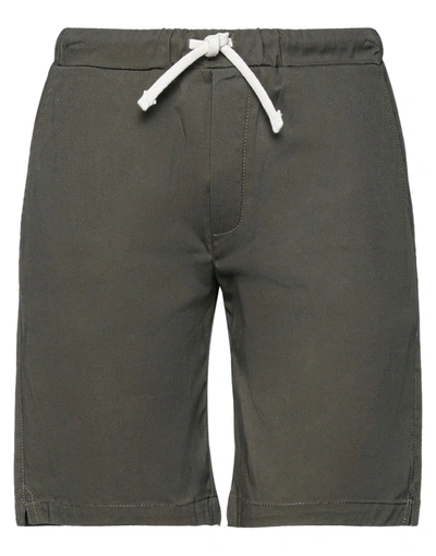 Attrezzeria 33 Man Shorts & Bermuda Shorts Military Green Size S Cotton, Elastane