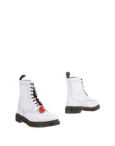 Dr. Martens' Ankle Boot In White