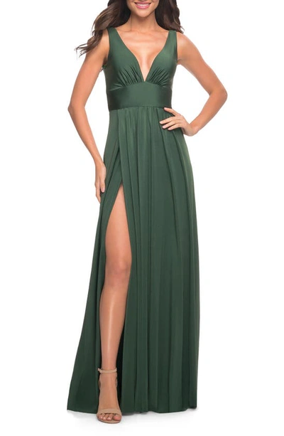 La Femme Simply Timeless Empire Waist Gown In Emerald