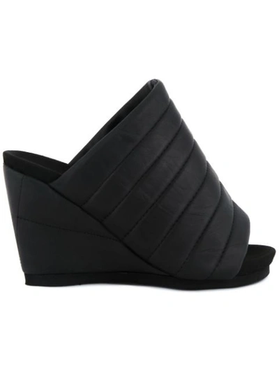 Peter Non Wedged Sandals In Black