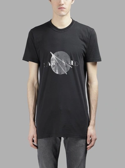 Ring Men's Tee With Front Print In Black
