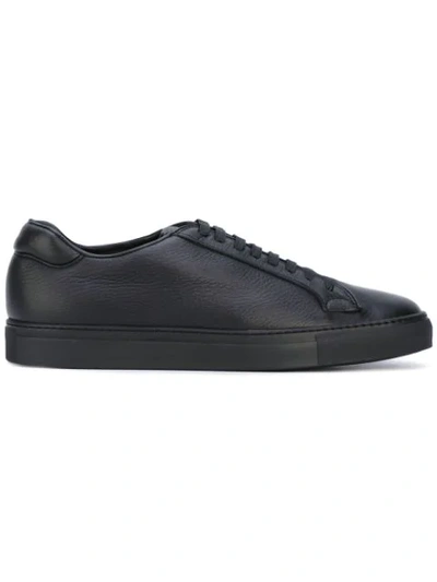 Aiezen Lace-up Trainers In Black