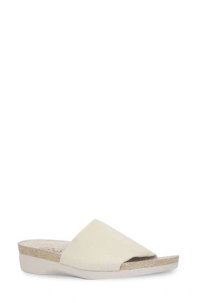 Munro Casita Slide Sandal In Bone Fabric