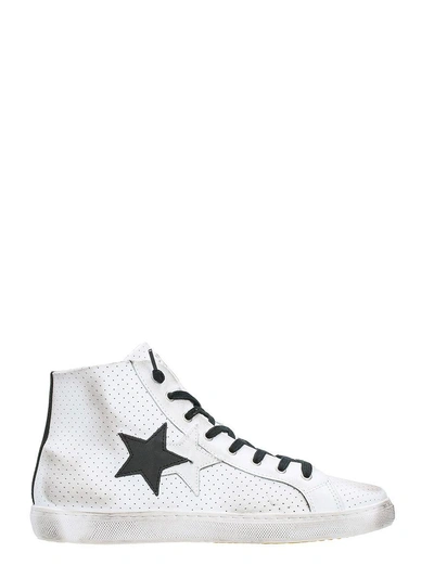 2star White Perforated Leather Sneakers