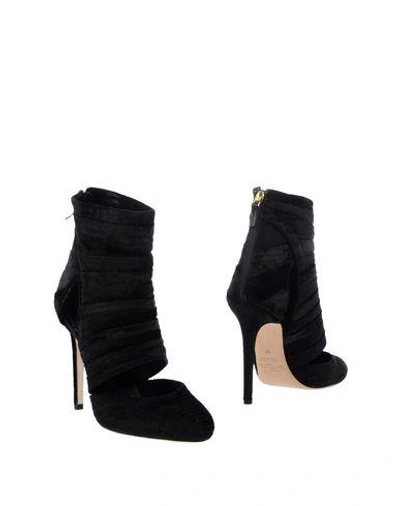 Genny Ankle Boot In Black
