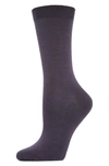 Memoi Seamless Crew Socks In Charcoal