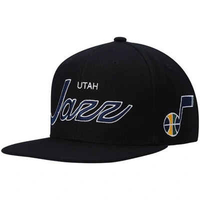 Mitchell & Ness Men's  Black Utah Jazz Hardwood Classics Script 2.0 Snapback Hat