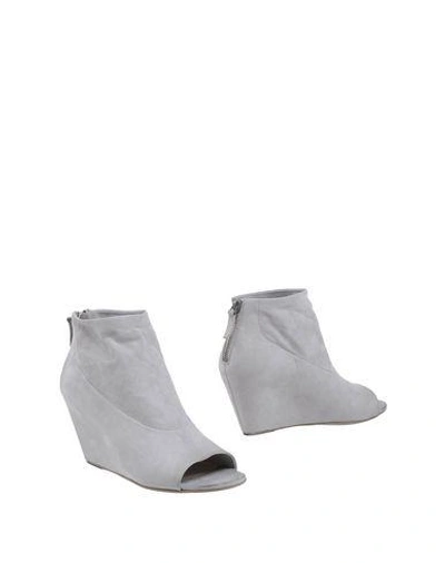 El Ankle Boot In Light Grey