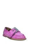 As98 Thaine Loafer In Fuchsia