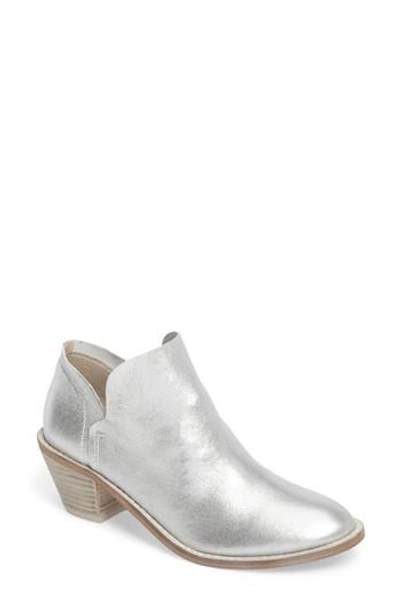 Kelsi Dagger Brooklyn Kenmare Western Booties Women's Shoes In Silver Leather