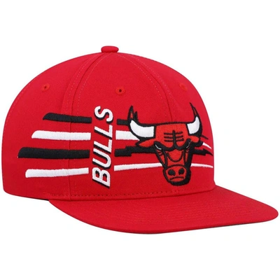 Mitchell & Ness Men's  Red Chicago Bulls Retro Bolt Deadstock Snapback Hat