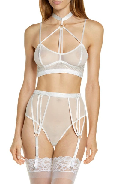 Coquette Strappy Choker Bra & High Waist Trouseries In White