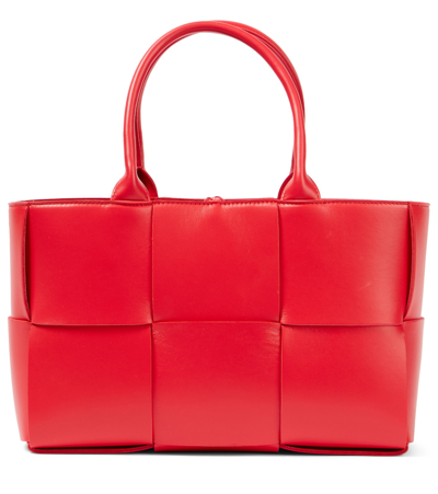 Bottega Veneta Arco Small Leather Tote Bag In Firework