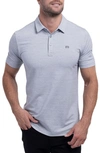 Travismathew The Heater Solid Short Sleeve Performance Polo In Heather Microchip