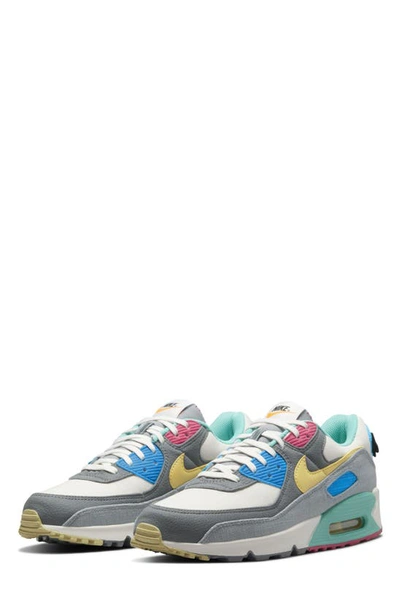 Nike Air Max 90 Se Sneaker In Phantom/ Celery/ Iron/ Pink
