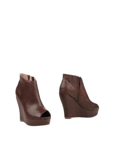 Jeffrey Campbell Ankle Boot In Brown