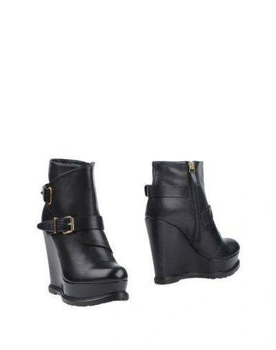 Aldo Castagna Ankle Boots In Black