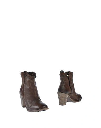 Nylo Ankle Boot In Cocoa