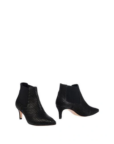 Anna F Ankle Boot In Black