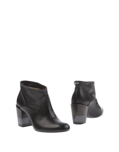 Aalto Ankle Boots In Black